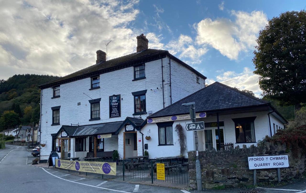 Oyo Glyn Valley Hotel Glyn Ceiriog Bagian luar foto