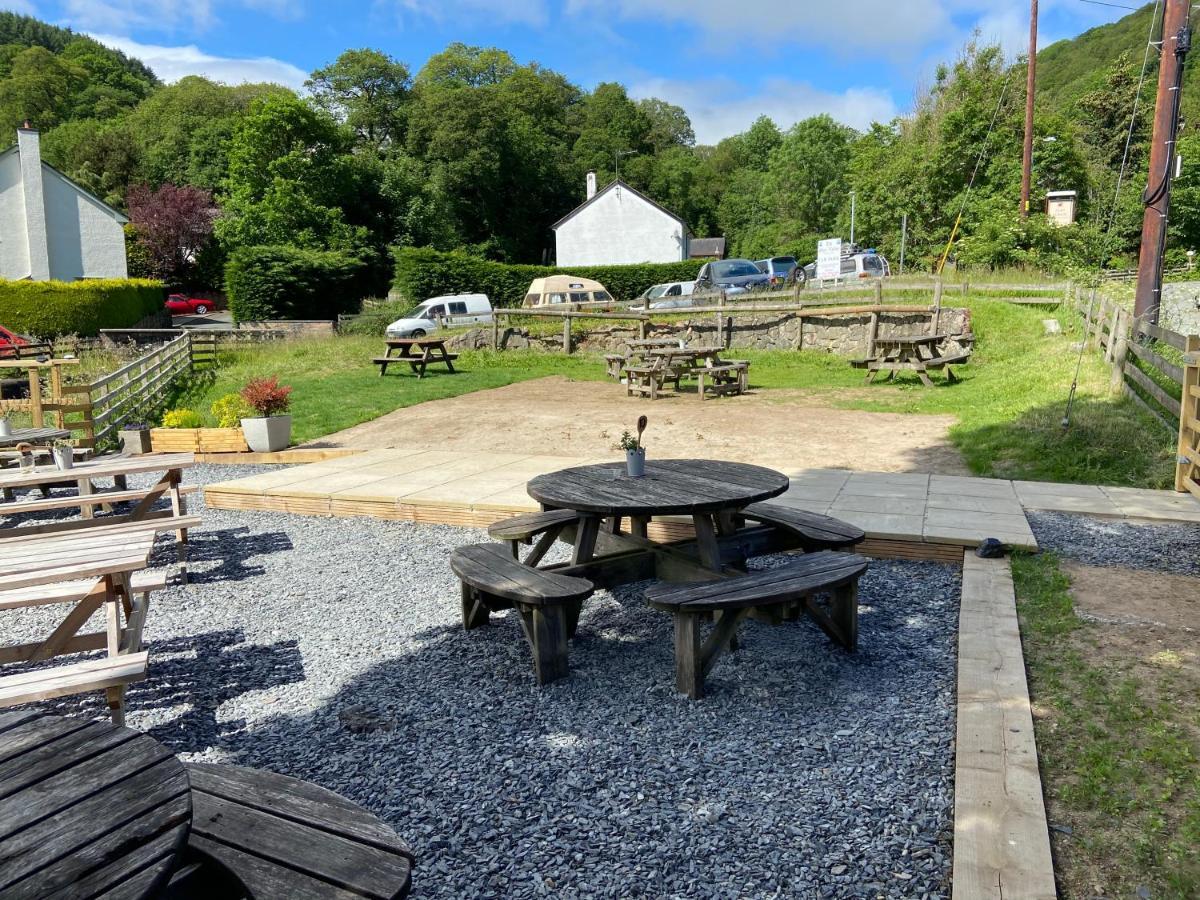 Oyo Glyn Valley Hotel Glyn Ceiriog Bagian luar foto
